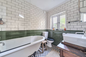 Photo 22- click for photo gallery